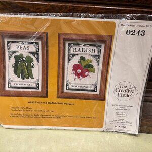 Vintage Creative Circle Kit# 0243 Peas and Radish Seed Packet Embroidery Crewel